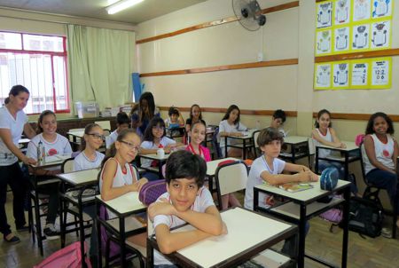 alunos prefeitura - Divinews